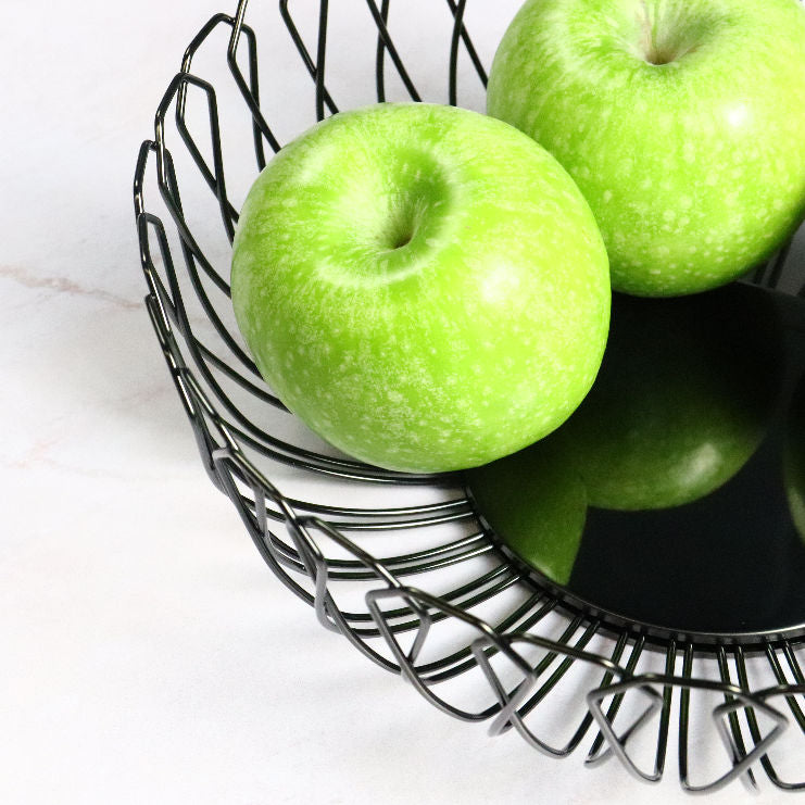Degrenne Black roud basket With Three Apples on Marble Zoomed