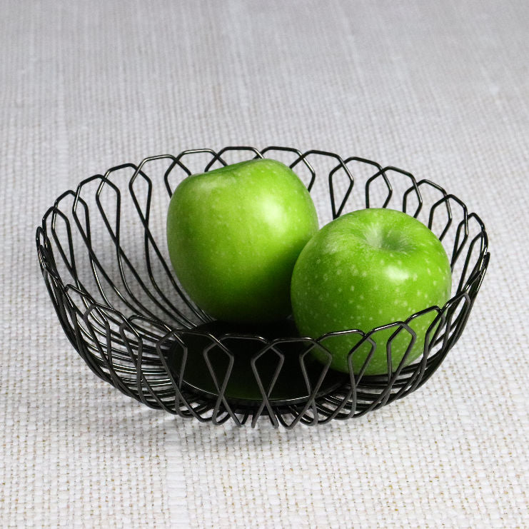 Degrenne Black roud basket With Two Green Apples